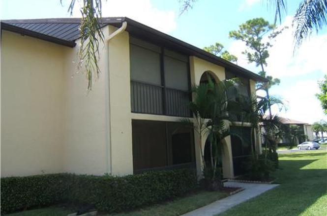 429 Pine Gln Unit C2
