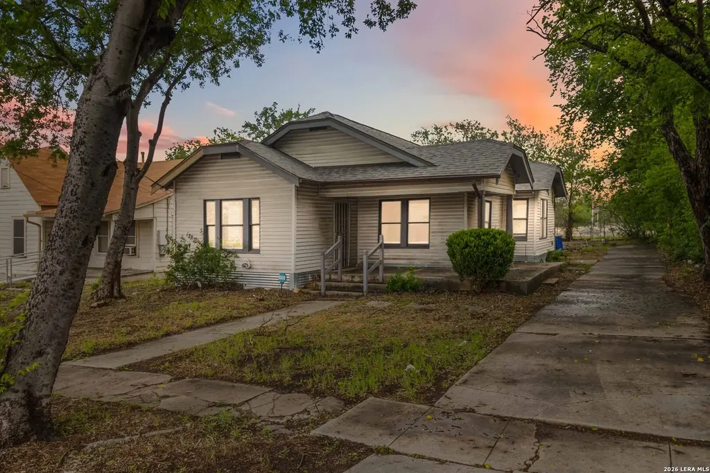 527 E Drexel Ave