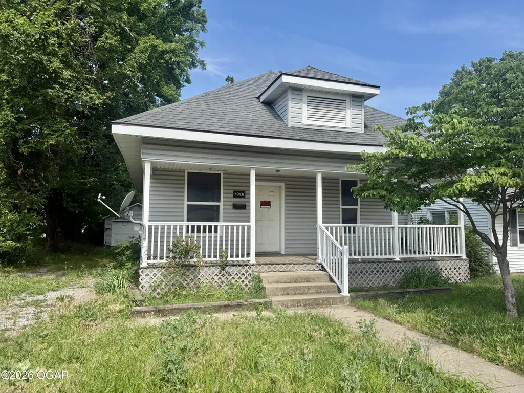 1926 Bird Ave