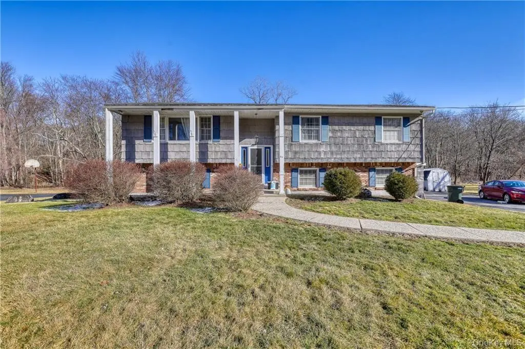 64 Bayberry Dr