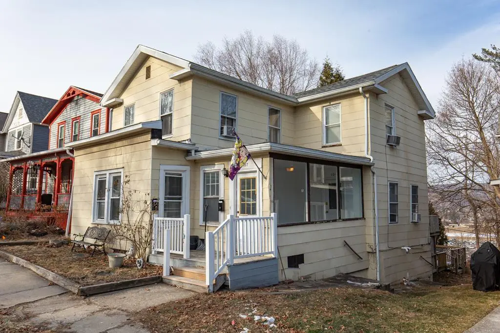 187 W First St