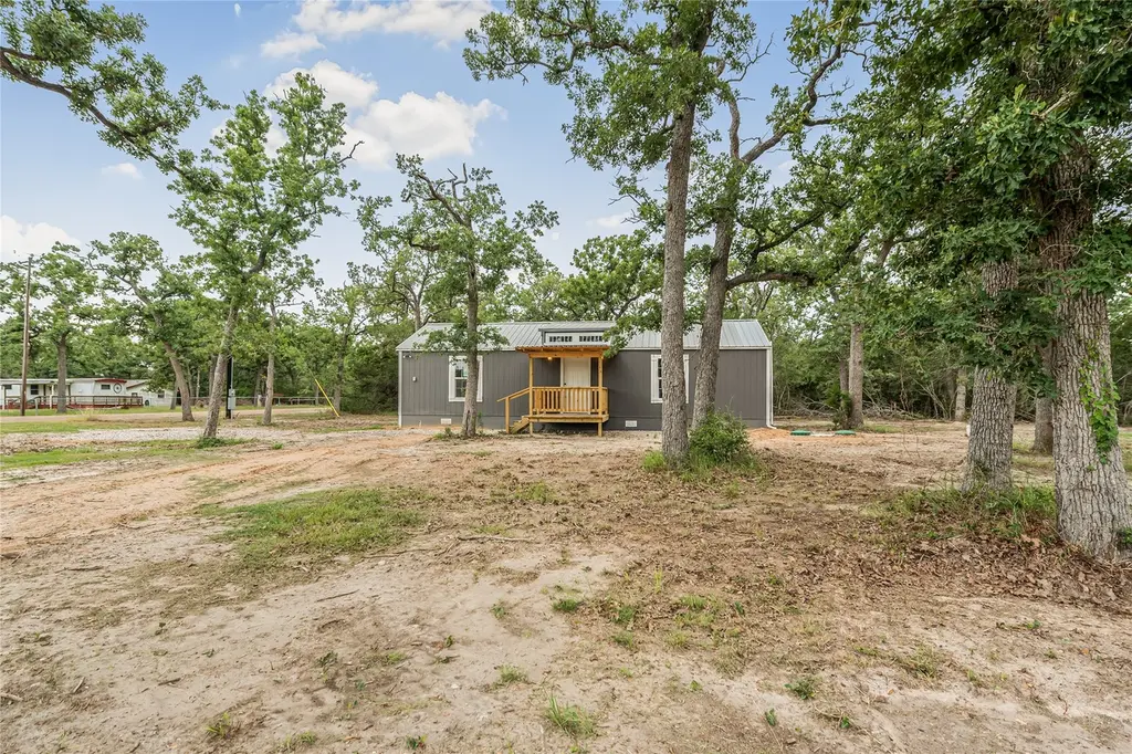 405 Wilderness Rd