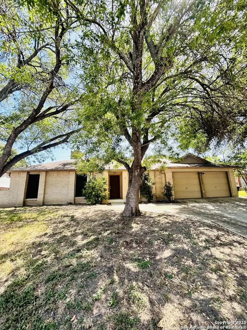 14810 Ridge Hill Dr