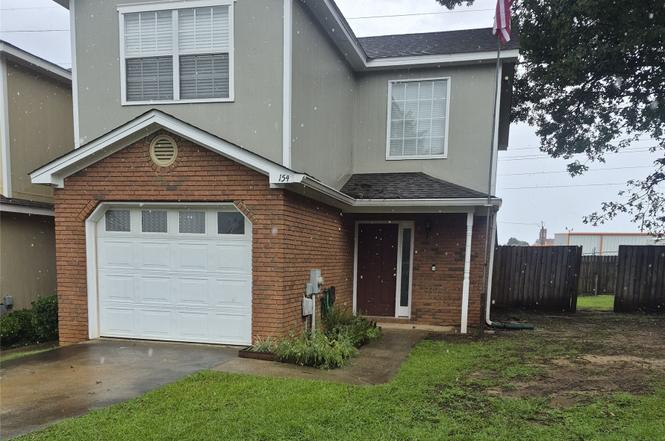 154 Woodmere Dr