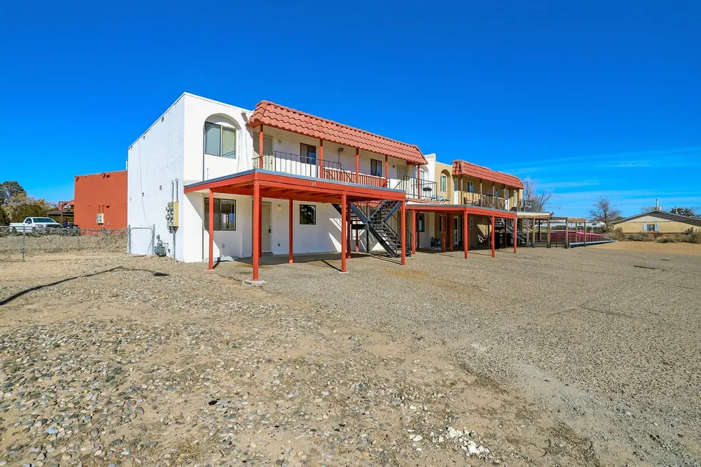 95 Eventide Rd SE