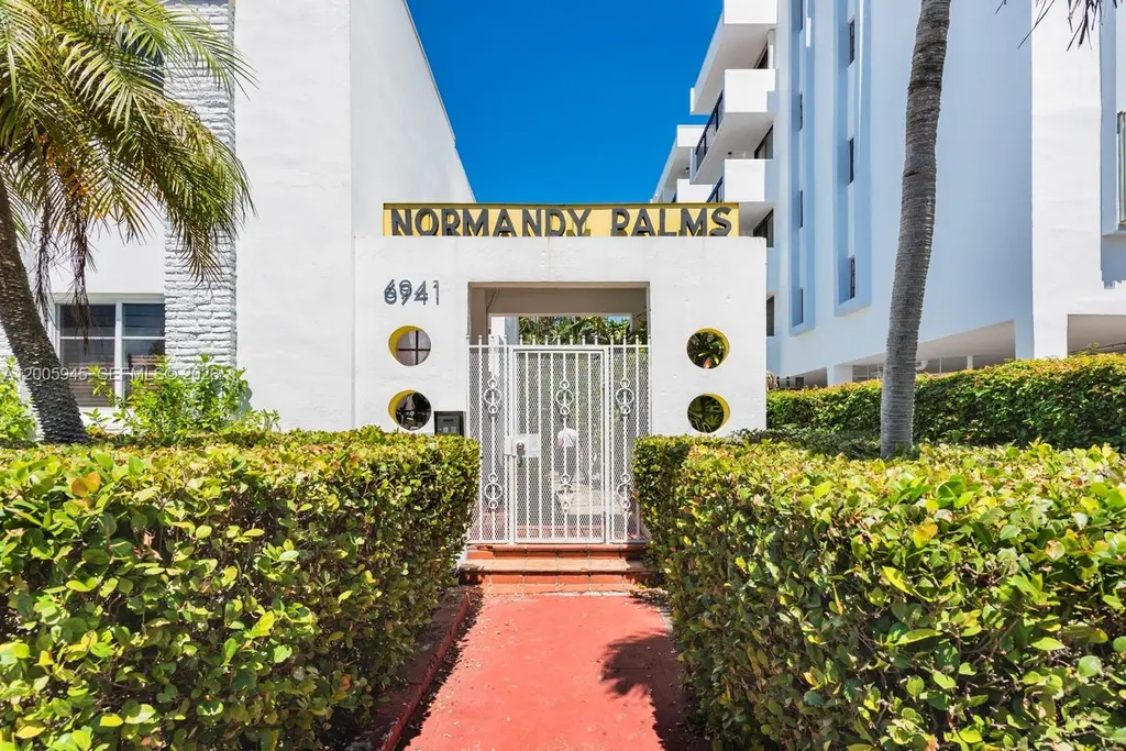 6941 Bay Dr Unit B3