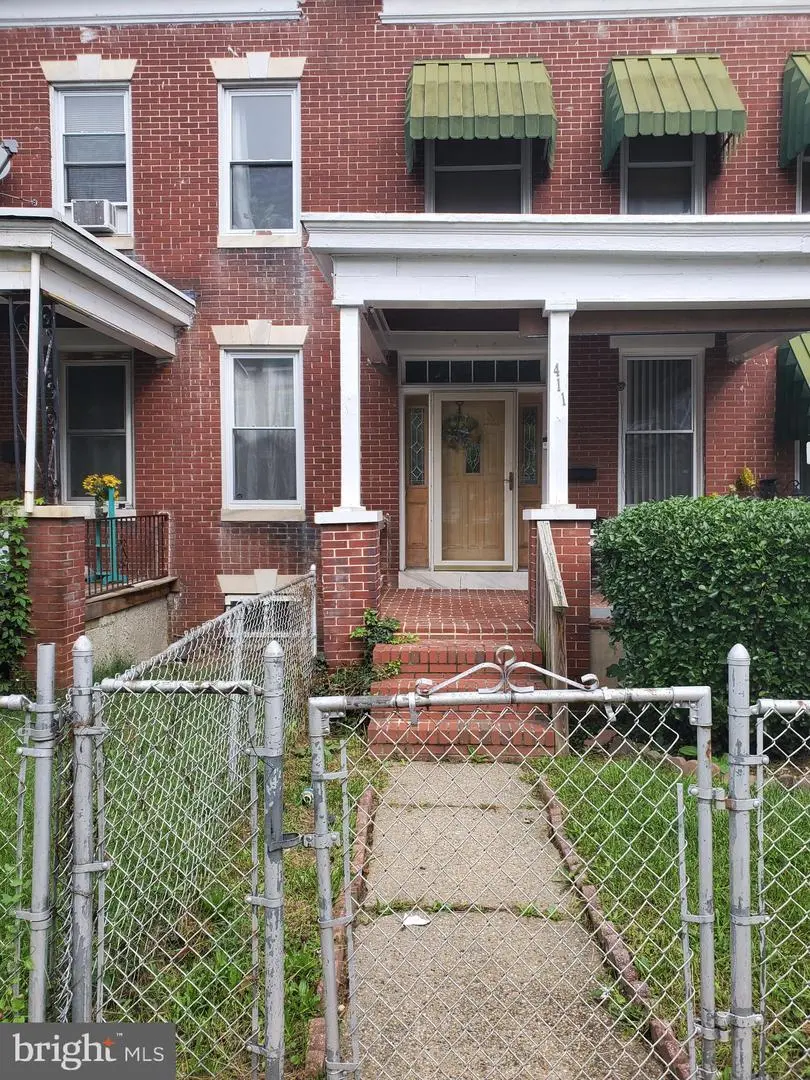 411 Mount Holly St