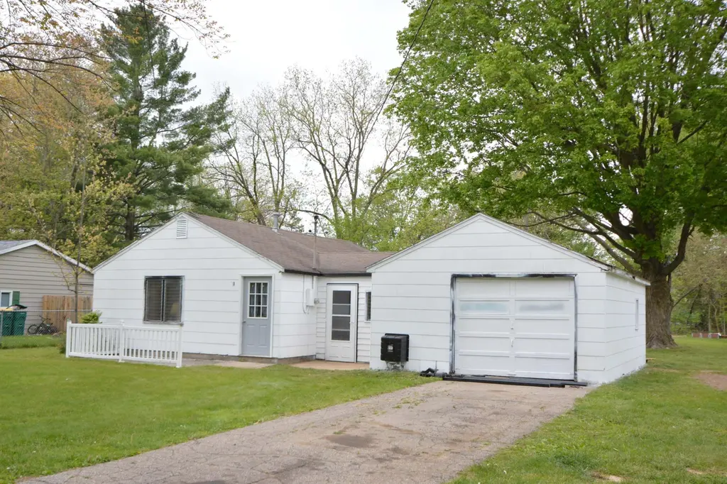 1923 Pleasant Dr