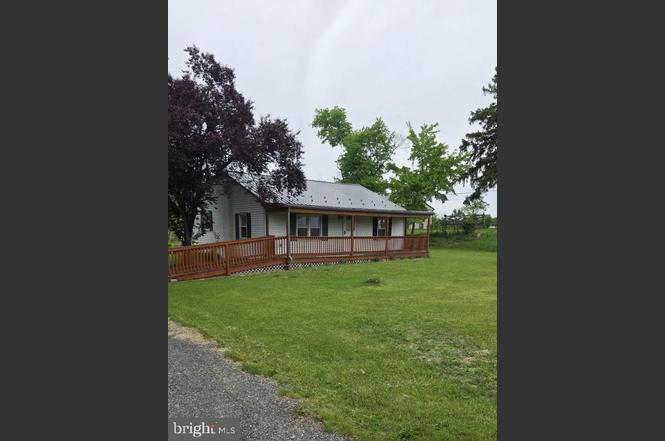 106 Airport Rd