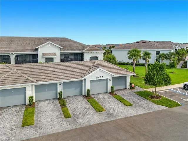 5453 Double Eagle Cir #3126