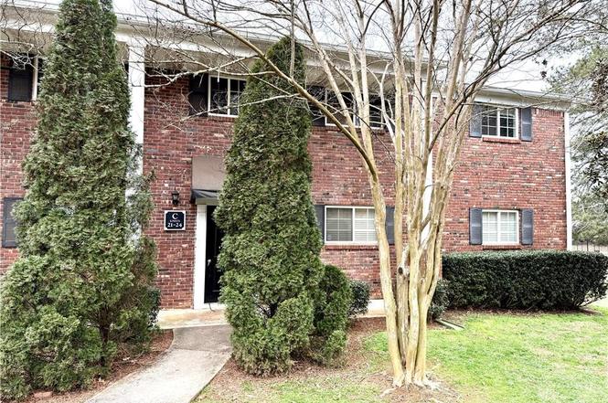 195 Sycamore Dr Unit C24