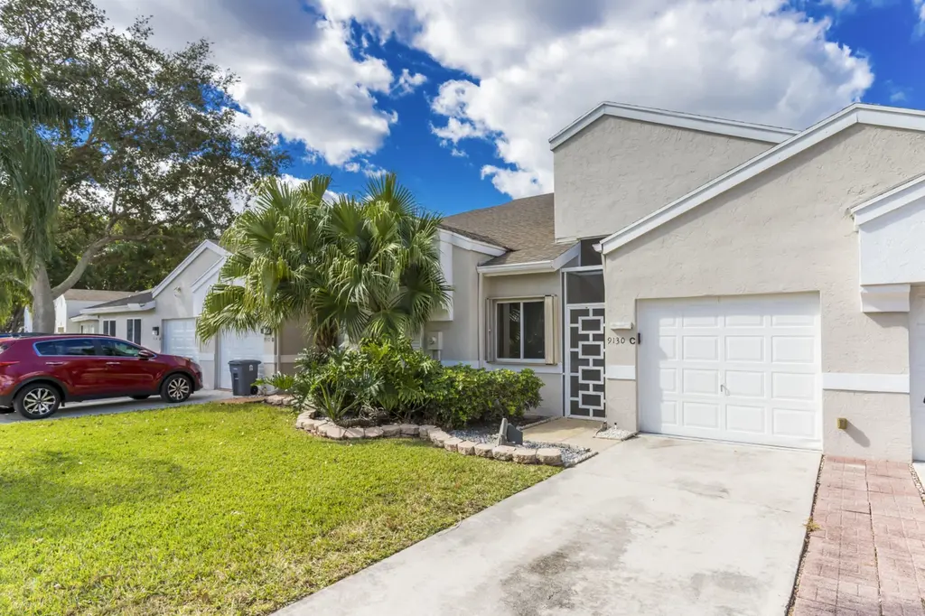 9130 Vineland Ct Unit C