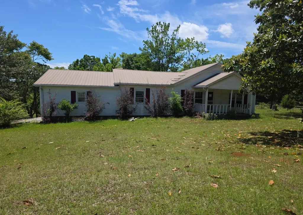 1421 County Road 232