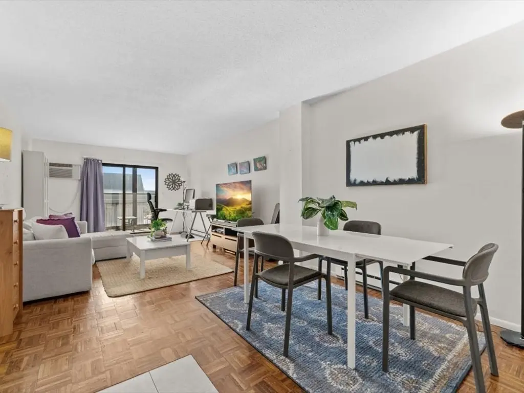2353 Massachusetts Ave #44