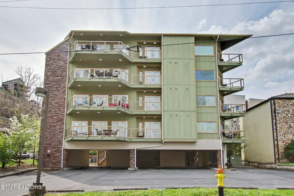 513 Mccarter Rd Unit 4 m