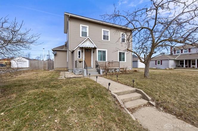 319 E Fayette St
