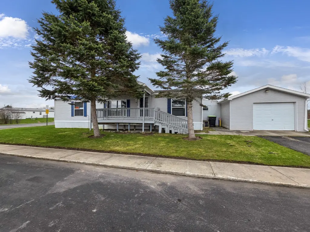 73 Chelsey Ln