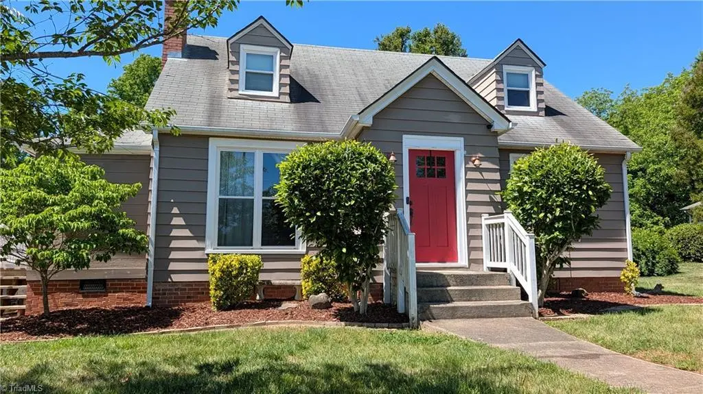 7513 Greenlawn Dr