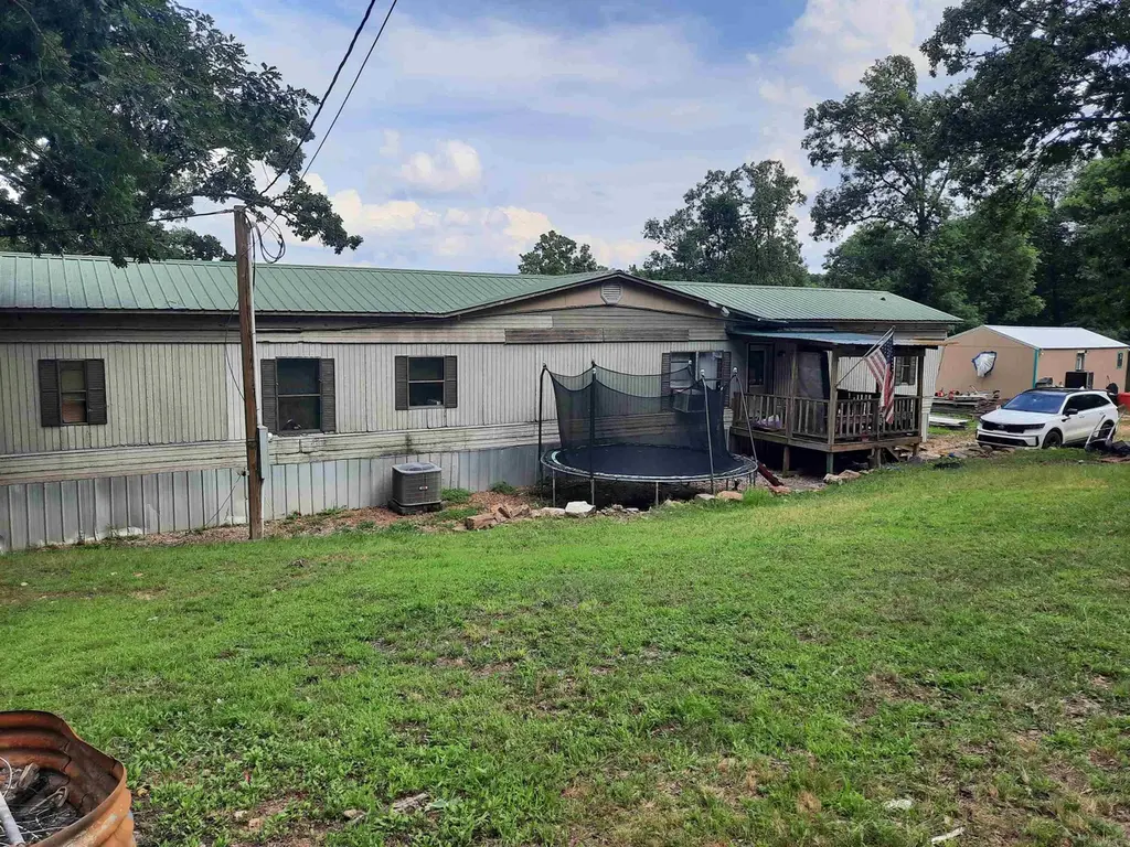 370 Webb Acres