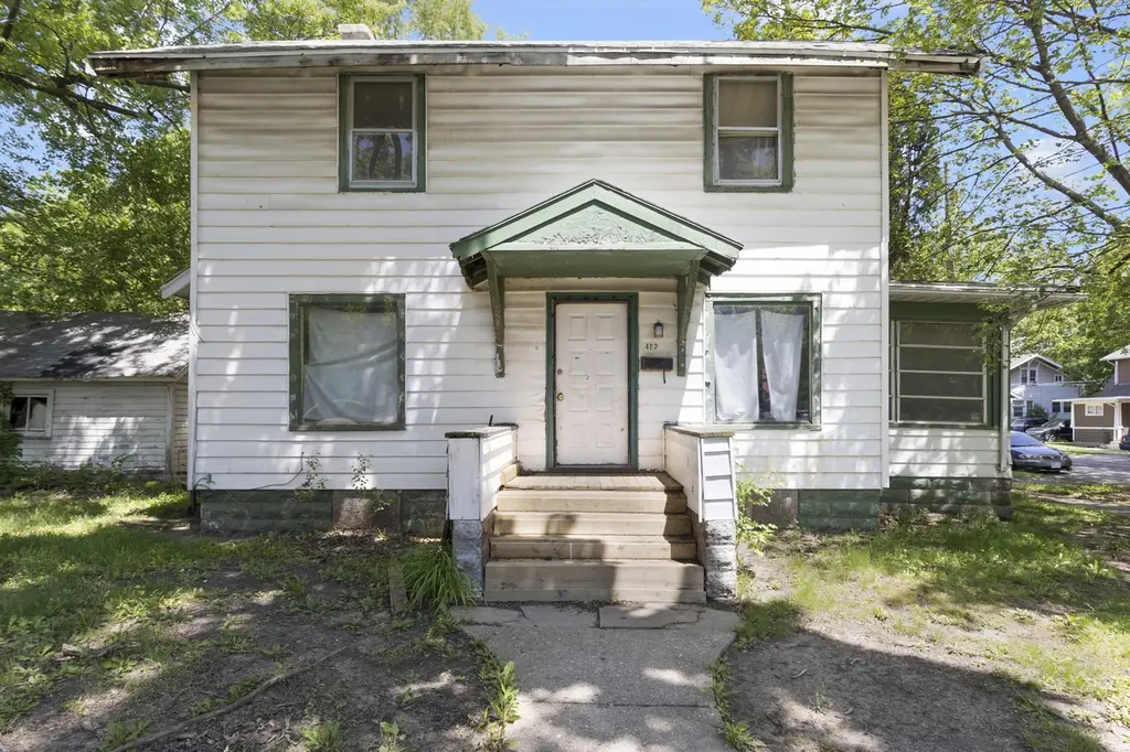 402 Royal Ave