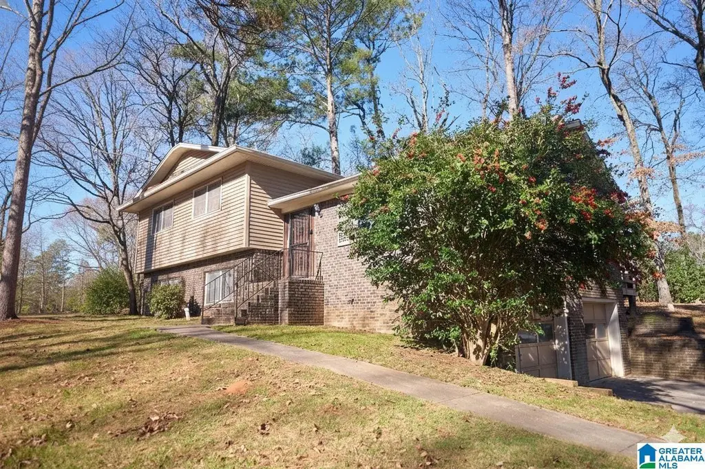 233 Sam Pate Dr