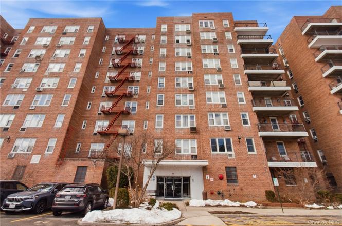 245 Rumsey Rd Unit 2S