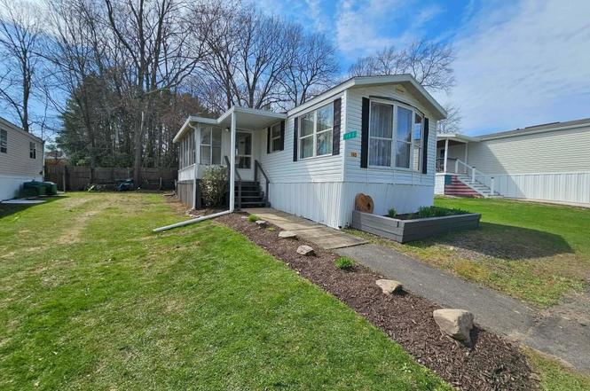 193 Meadow Dr