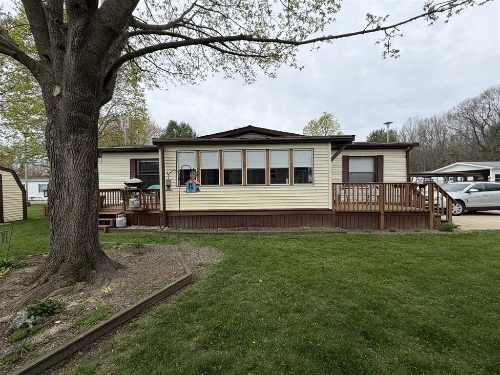 157 Apple Ct