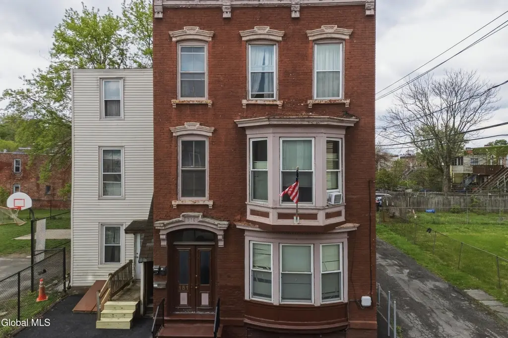 151 Jackson St