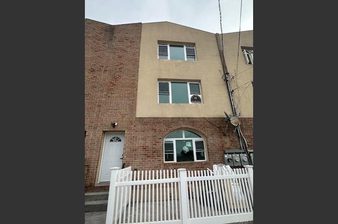 134 Beach 27th St