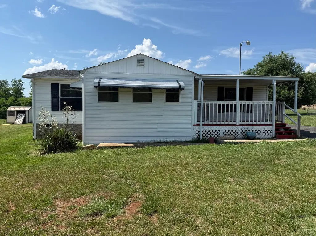 6968 Village Hwy
