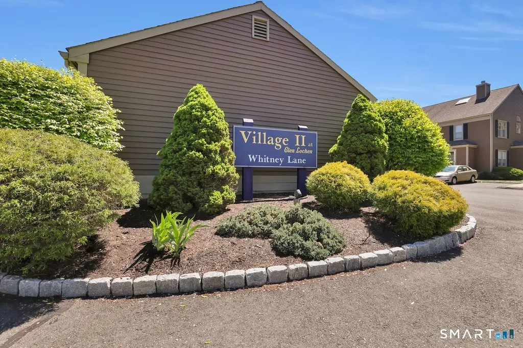 32 Whitney Ln #32