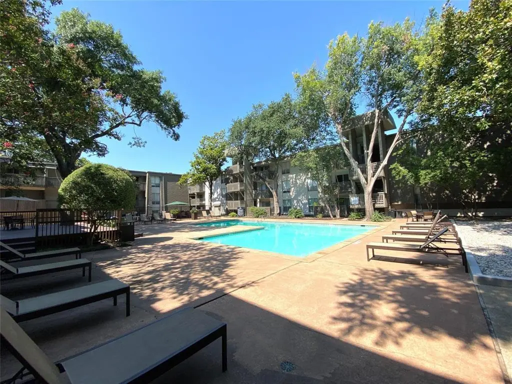 4859 Cedar Springs Rd #332