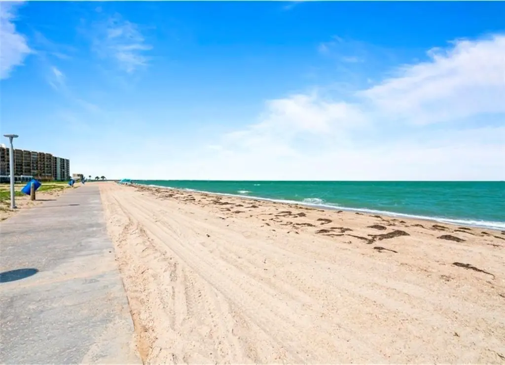 3938 Surfside Blvd #3223