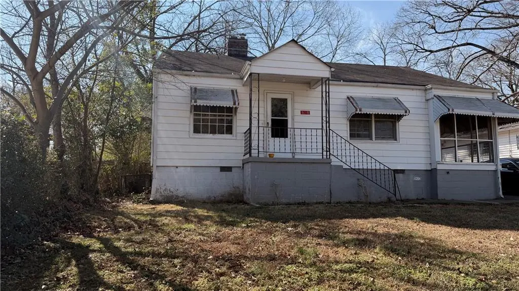 528 Lake Dr