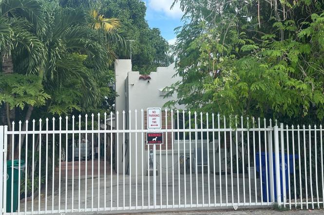 675 NW 34th St