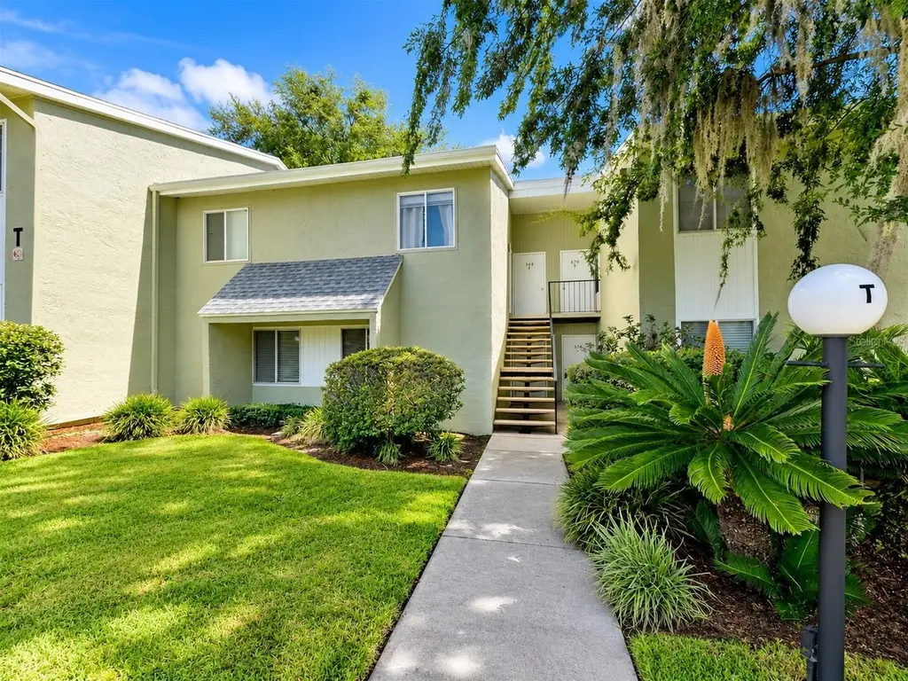 568 Bahia Cir Unit B