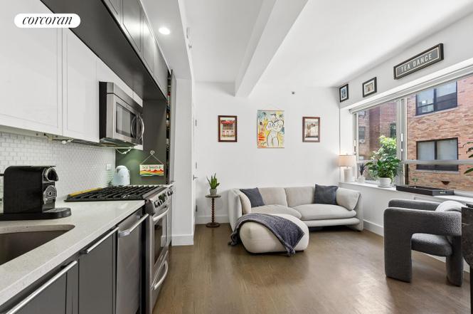 432 W 52nd St Unit 4C