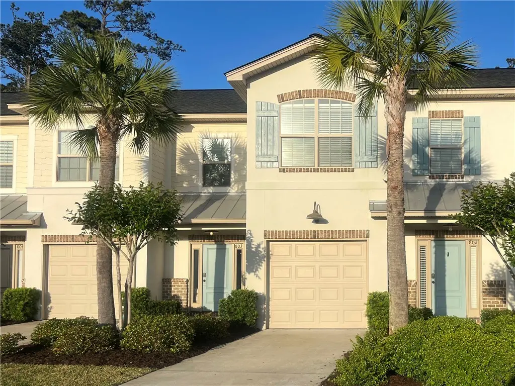 803 Mariners Cir