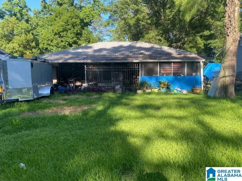 963 Cloverdale Dr