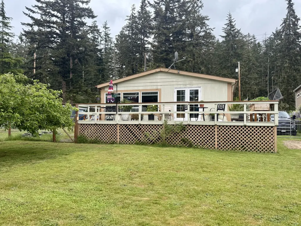3688 Smugglers Cove Rd