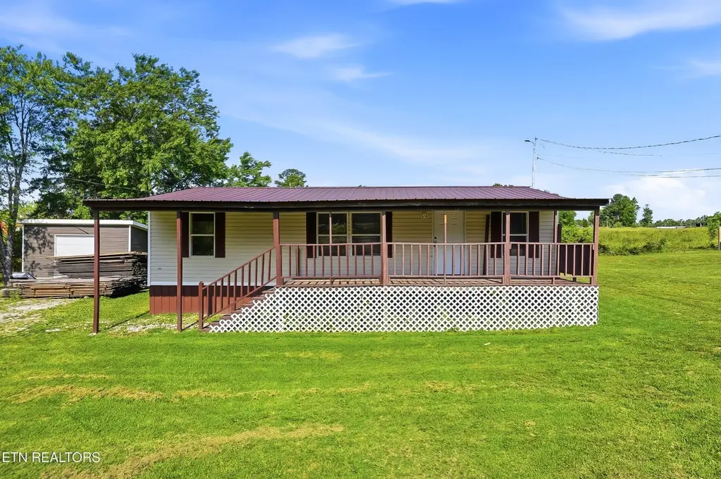 152 Woodlawn Dr