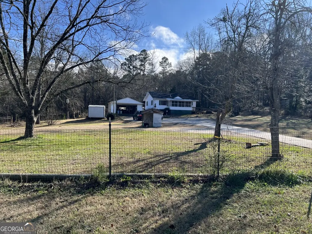 1567 Locust Grove Rd