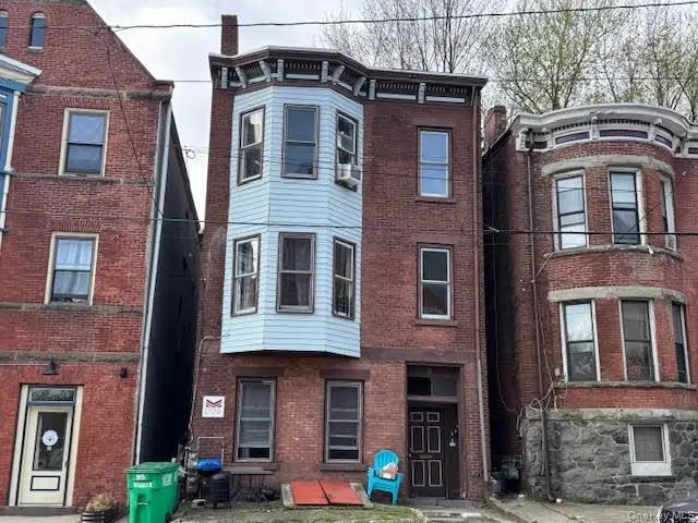 95 Renwick St