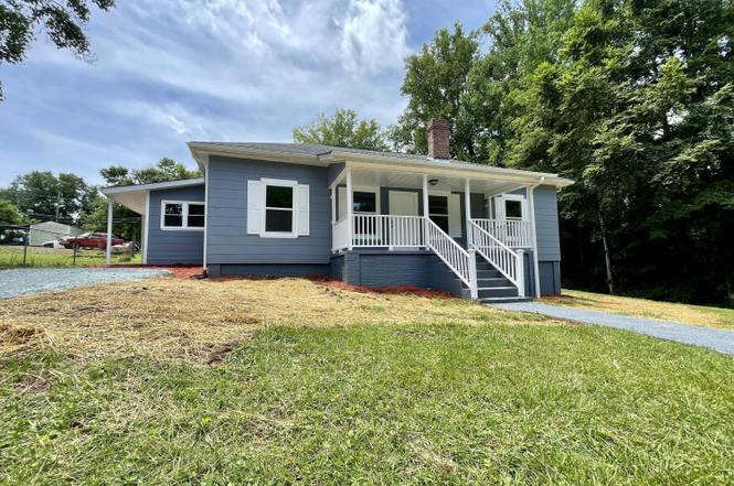 213 Hicks Cir