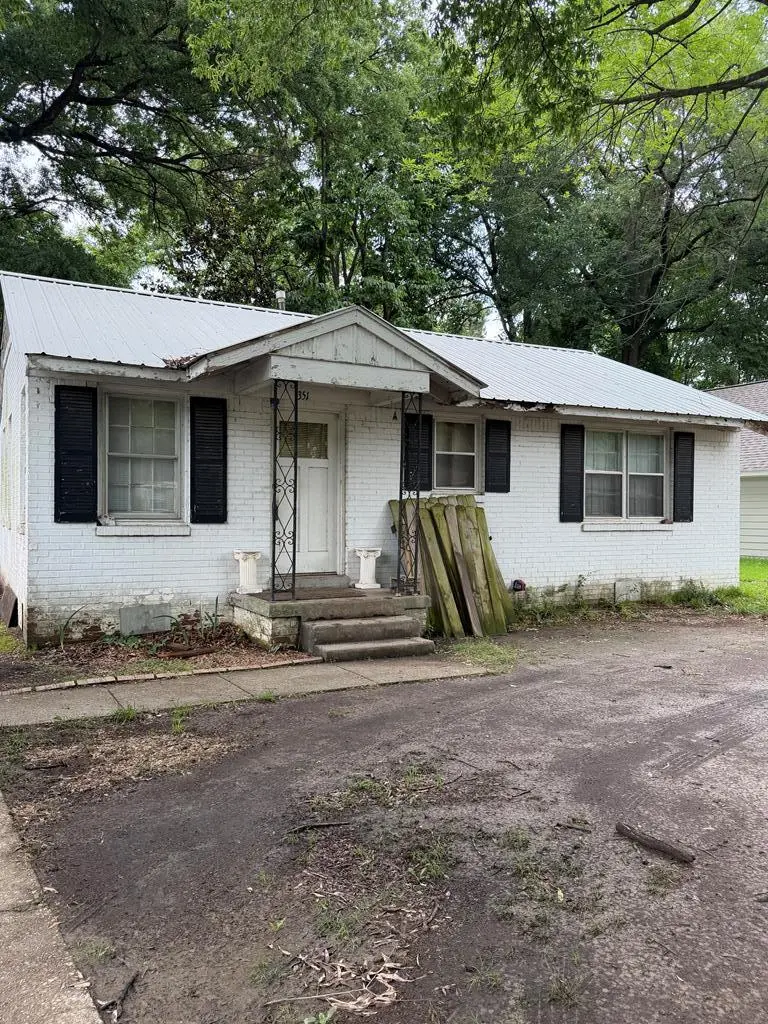 351 N Worthington Dr