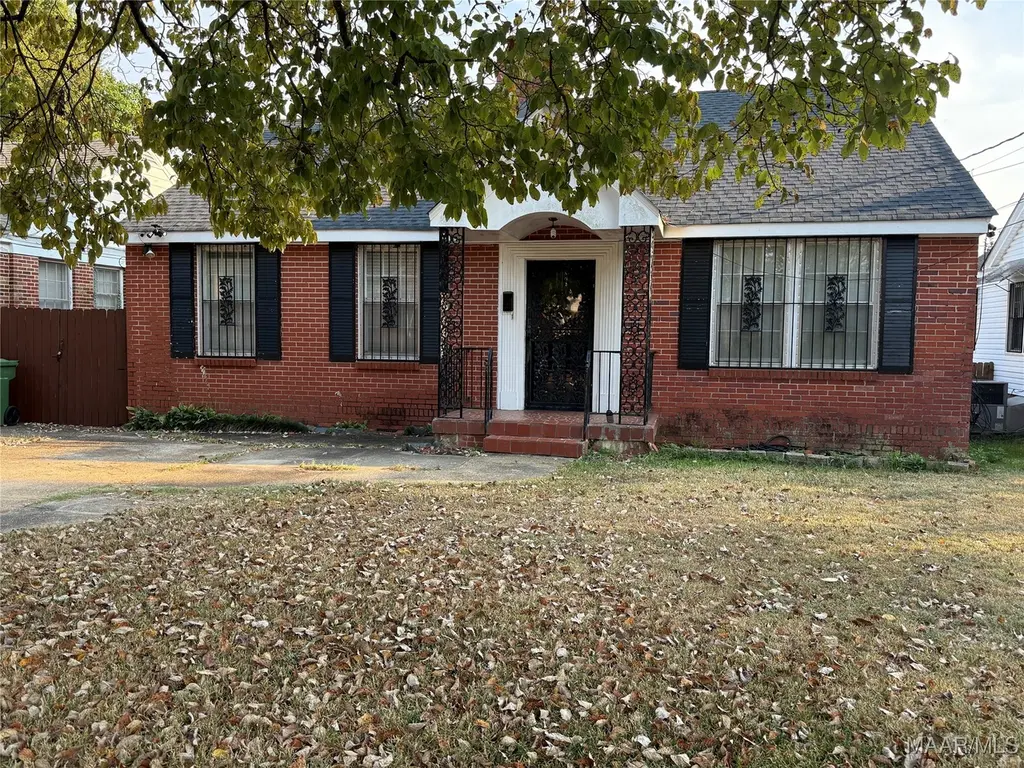2800 Windsor Ave