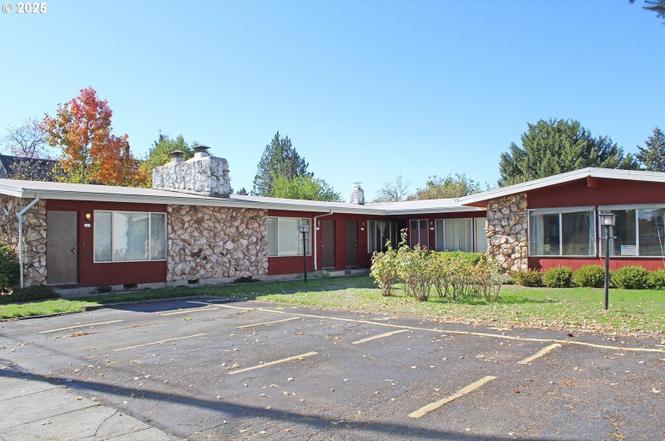 623 NE 74th Ave