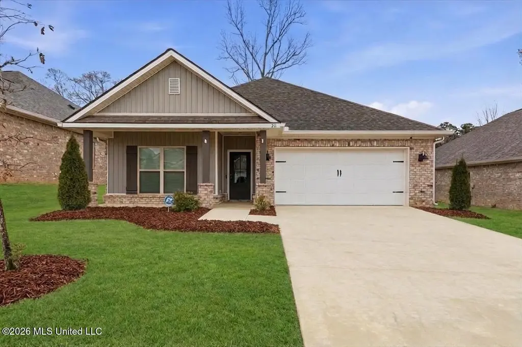 211 Serenity Lake Dr