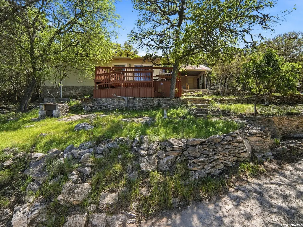 846 Private Road 260 W
